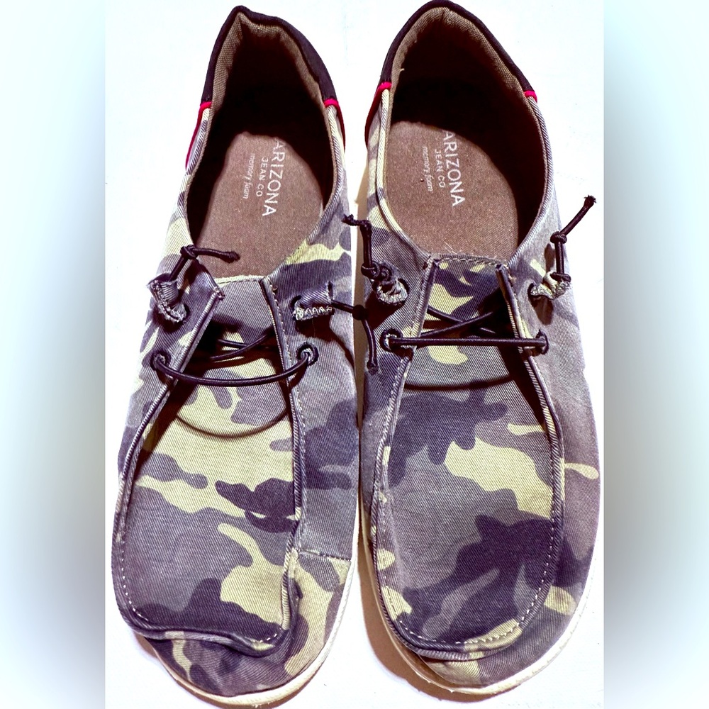 Arizona Jean Co. Womens Flipa Slip-On Shoe, Camo, Size-9